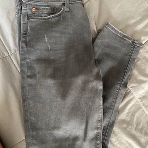 Hudson distressed grey jeans, for woman.New, never worn. Size 32